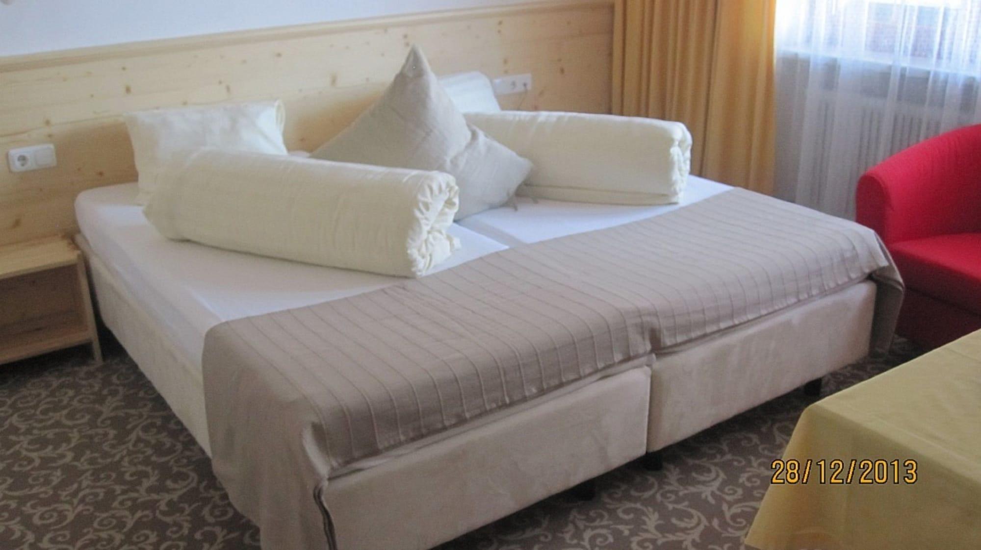 Hotel Feldwebel เซิลล์ ภายนอก รูปภาพ