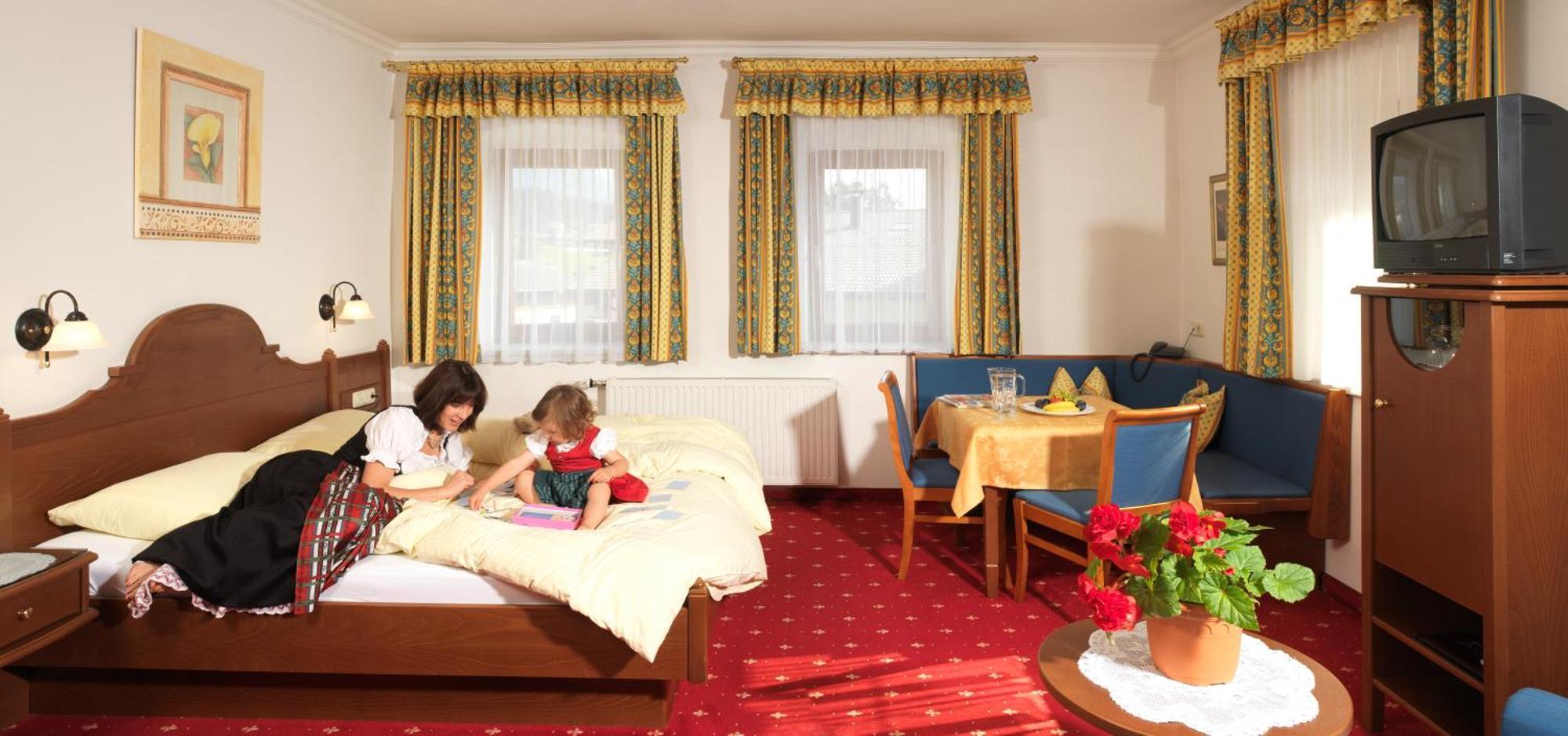 Hotel Feldwebel เซิลล์ ภายนอก รูปภาพ