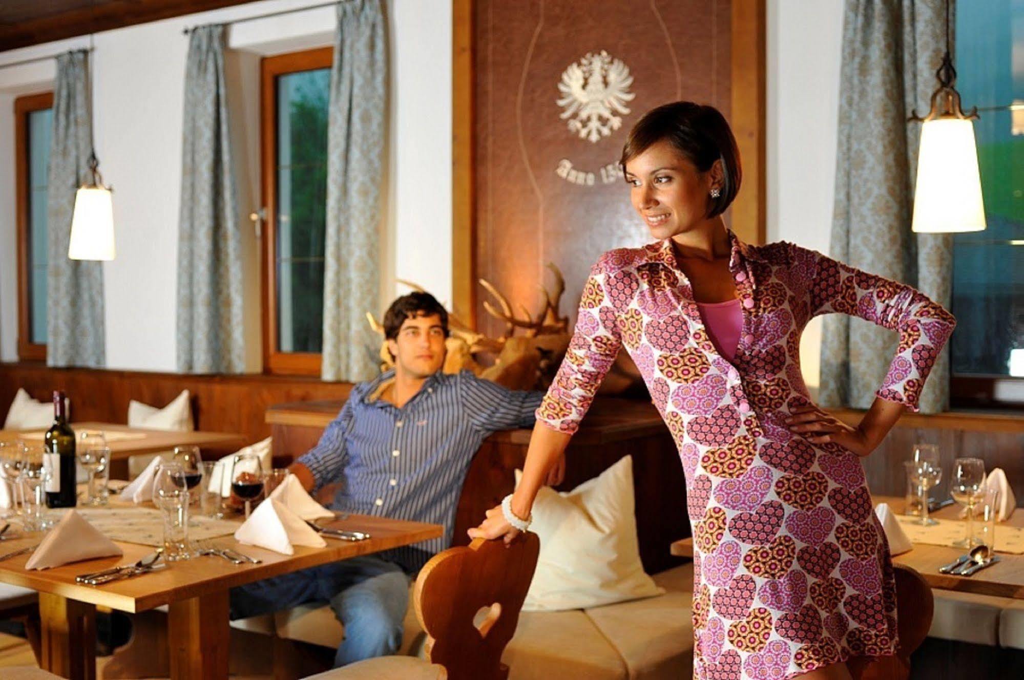 Hotel Feldwebel เซิลล์ ภายนอก รูปภาพ