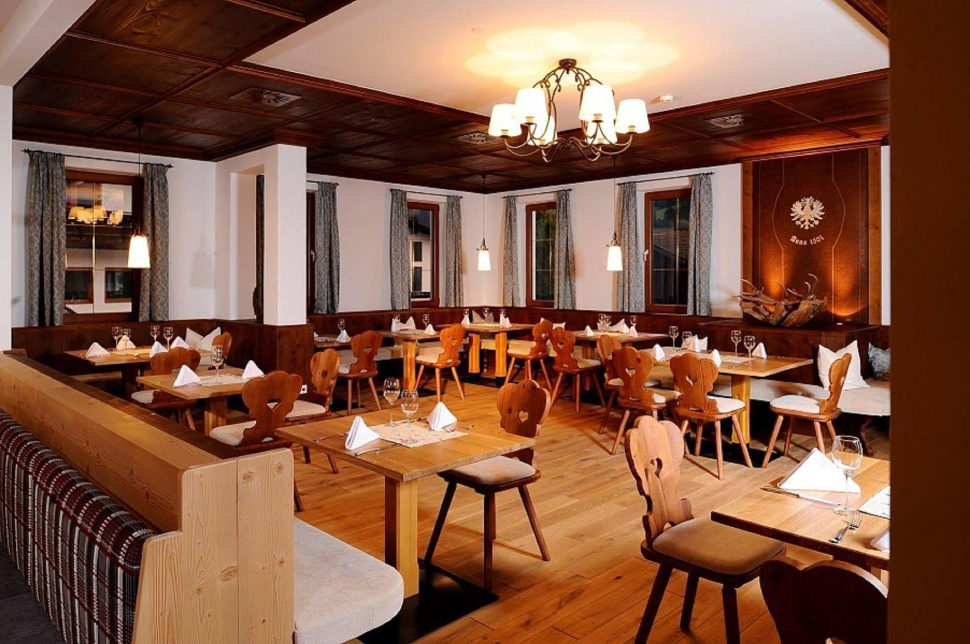 Hotel Feldwebel เซิลล์ ภายนอก รูปภาพ